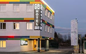 Shome Hotel Graz - Self-Check-In & Free Parking Exterior photo