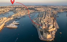 A Charming Townhouse In Senglea Overlooking Valletta'S Grand Harbour别墅 Exterior photo