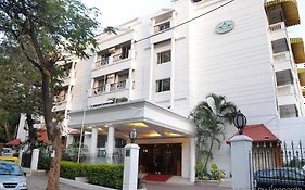 纳拉帕德班加罗尔国际酒店-奥利弗管理 Exterior photo