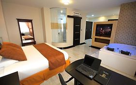 Hotel Golden Vista 圣多明各德洛斯科罗拉多斯 Room photo