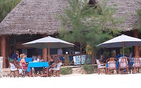 巴拉卡海滩简易别墅酒店 南威 Exterior photo