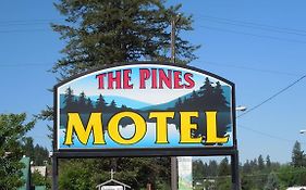 The Pines Motel Saint Maries Exterior photo