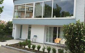 Guesthouse Poppies 奥斯滕德 Exterior photo