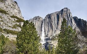 Yosemite Valley Lodge 优胜美地村 Exterior photo