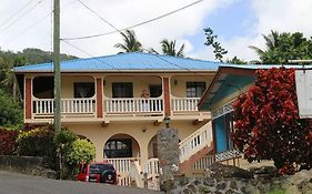 河畔酒店 Soufrière Exterior photo