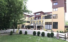 奥库斯基格兰德罗泽维耶酒店 Jastrzębia Góra Exterior photo