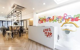 Liveitup Asok By D Varee 曼谷 Exterior photo