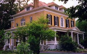 Beall Mansion An Elegant Bed & Breakfast Inn 奥尔顿 Restaurant photo