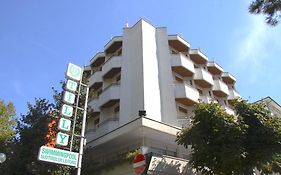 Hotel Tilly 切塞纳蒂科 Exterior photo