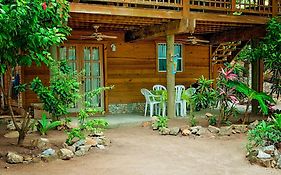 Blue Island Divers Casa Descanso 桑迪湾 Exterior photo