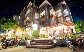 兰达美丽海滨公寓式酒店 Ko Lanta Exterior photo