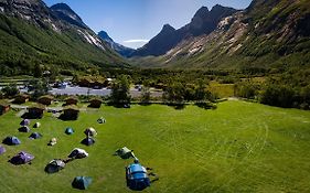 Trollstigen Camping And Gjestegard 翁达尔斯内斯 Exterior photo