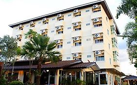 通塔温泉度假公寓式酒店及Spa - 素万那普机场店 Bang Sao Thong Exterior photo
