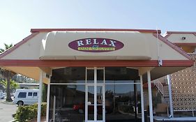 Relax Inn & Suites 埃尔卡洪 Exterior photo