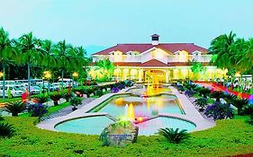 Kangle Garden Hna Spa & Golf Resort 万宁 Exterior photo