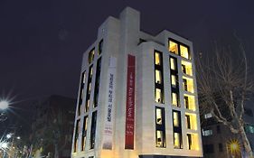 首尔博尔若米精品酒店 首爾 Exterior photo