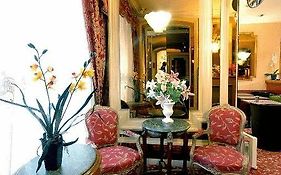 Hotel La Boetie 巴黎 Room photo