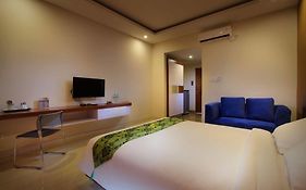 巴厘岛乌玛套房和公寓酒店 丹帕沙 Exterior photo