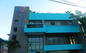 Bgc Boutique Hostel And Dorm 马卡蒂 Exterior photo
