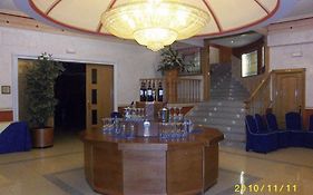 雷阿尔城 Almanzor酒店 Exterior photo