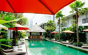 巴厘岛B Spa酒店 丹帕沙 Exterior photo
