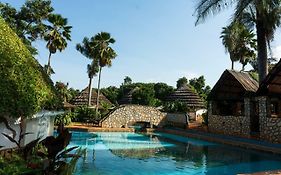 Kingfisher Safaris Resort Hotel 金贾 Exterior photo