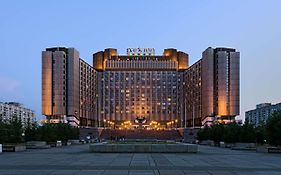 普利巴尔提伊斯卡娅会议中心丽笙丽柏酒店 聖彼得堡 Exterior photo