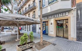 Hostal Abrevadero 巴塞罗那 Exterior photo