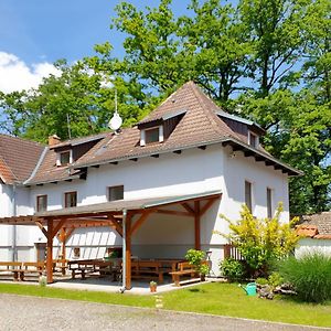 Třeboň Penzion Pratr酒店 Exterior photo