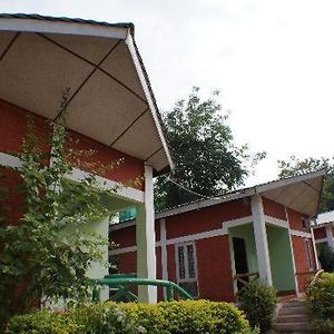 Cottage Hrishikesh Kāziranga Exterior photo