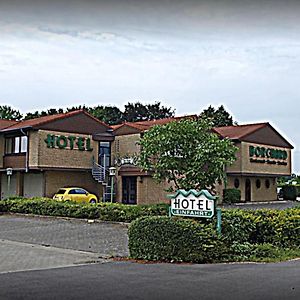 Hotel Restaurant Borchard 吕伯克 Exterior photo