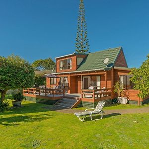 Sea Breeze Sanctuary - Pauanui Holiday Home Exterior photo