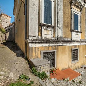 Vintage Holiday Home In Caselle In Pittari Near The Forest Exterior photo