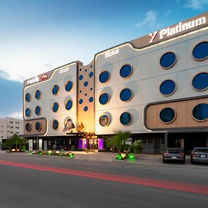 Y Platinum Hotel 麦地那 Exterior photo