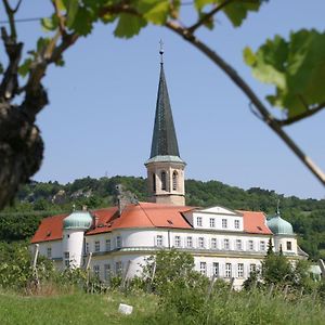 Schloss Gumpoldskirchen酒店 Exterior photo