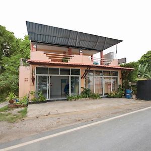 罗伊汉娜海滩之家酒店 功孟海滩 Exterior photo