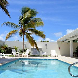Yoyita Suites Aruba (Adults Only) 棕榈滩 Exterior photo