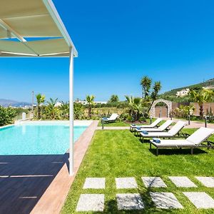 Villa Anemeli - Luxury Pool Villa With Gorgeous Seaview 基萨莫斯 Exterior photo