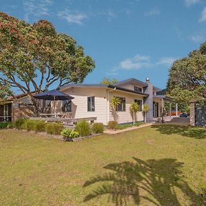Upsides And Good Vibes - Pauanui Holiday Home Exterior photo