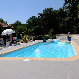 Torderes Jolie Chambre Sur Piscine Exterior photo