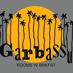 Garbassu Rooms&Breakfast 瓦拉泽 Exterior photo