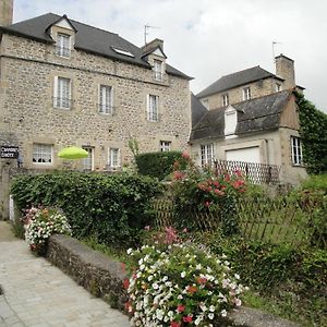 Jugon-les-LacsVal D'Arguenon住宿加早餐旅馆 Exterior photo