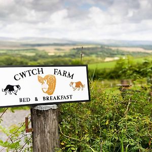 YstalyferaCwtch Farm Bed & Breakfast住宿加早餐旅馆 Exterior photo