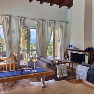 Gastouri Villa Pascalia With Heated Pool In October And Views Achílleion Exterior photo