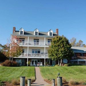 Blue Heron Inn - A Bed And Breakfast Llc 所罗门斯 Exterior photo