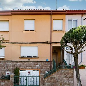 Housingleon - Casa Nueva A 400 Metros De La Plaza Mayor Exterior photo