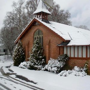 St Marys Vicarage Retreat - Raetihi Holiday Home Exterior photo