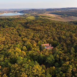 Zseri Vadaszhaz Fehérvárcsurgó Exterior photo