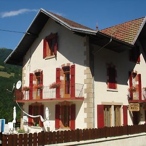 Le Petit-Bornand-les-GlieresL'Horizon Des Alpes住宿加早餐旅馆 Exterior photo