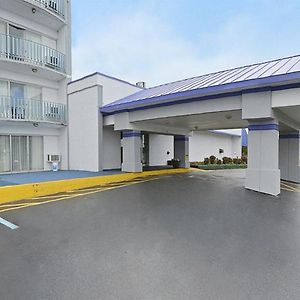 本顿港美国最佳价值套房汽车旅馆 Exterior photo